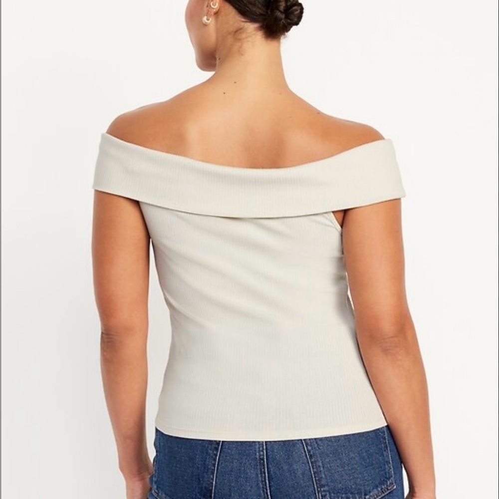 Old Navy Cream Ribbed Top - Picture 2 of 5